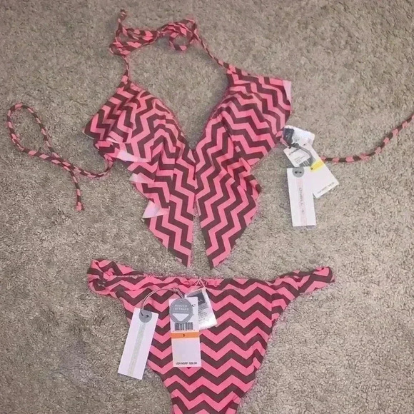 O’Neil bikini NWT small bottoms medium top NWT - Picture 2 of 4